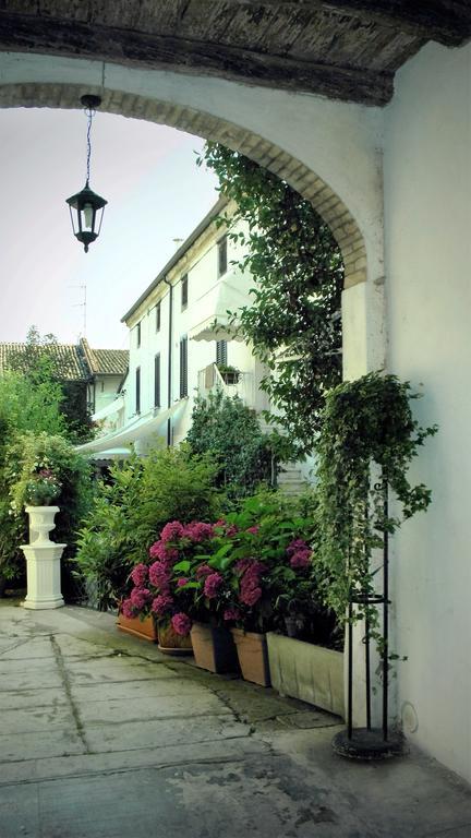Canneto sull'Oglio Dimora & Arte B&B מראה חיצוני תמונה